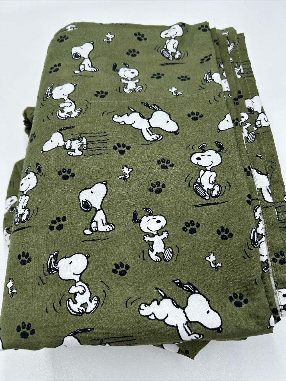 Berkshire Home Peanuts Olive Green Snoopy Print Twin Sheets